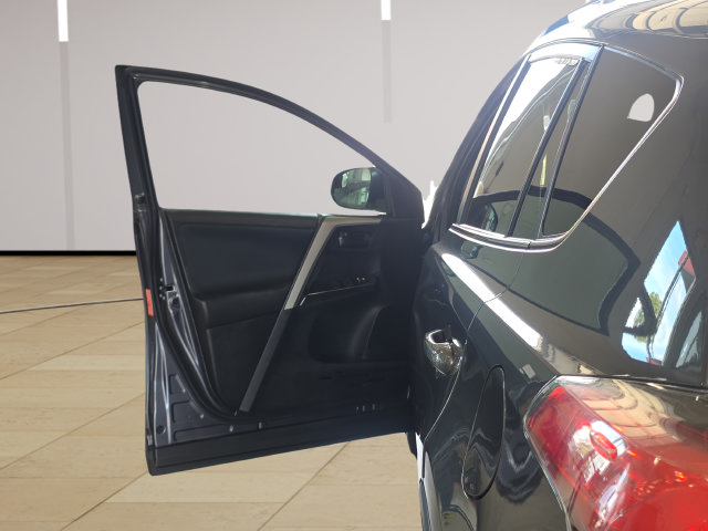 Used 2018 Toyota RAV4 LE w/ All Weather Liner Package FWD image 10