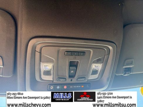 Used 2022 Chevrolet Silverado 1500 LTZ AWD/4WD image 19