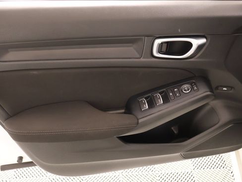 Used 2025 Honda Civic Sport image 14