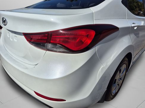 Used 2016 Hyundai Elantra SE FWD image 58
