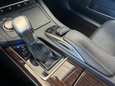 Used 2016 Lexus ES 350 w/ Luxury Package w/Wood Trim image 25