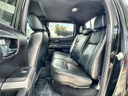 Used 2021 Toyota Tacoma Limited w/ Nightshade Package image 4