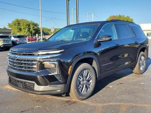 New 2026 Chevrolet Traverse LT image 4