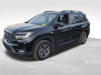 Used 2023 Honda Passport TrailSport video 3