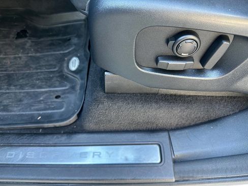 Used 2017 Land Rover Discovery HSE Luxury image 5