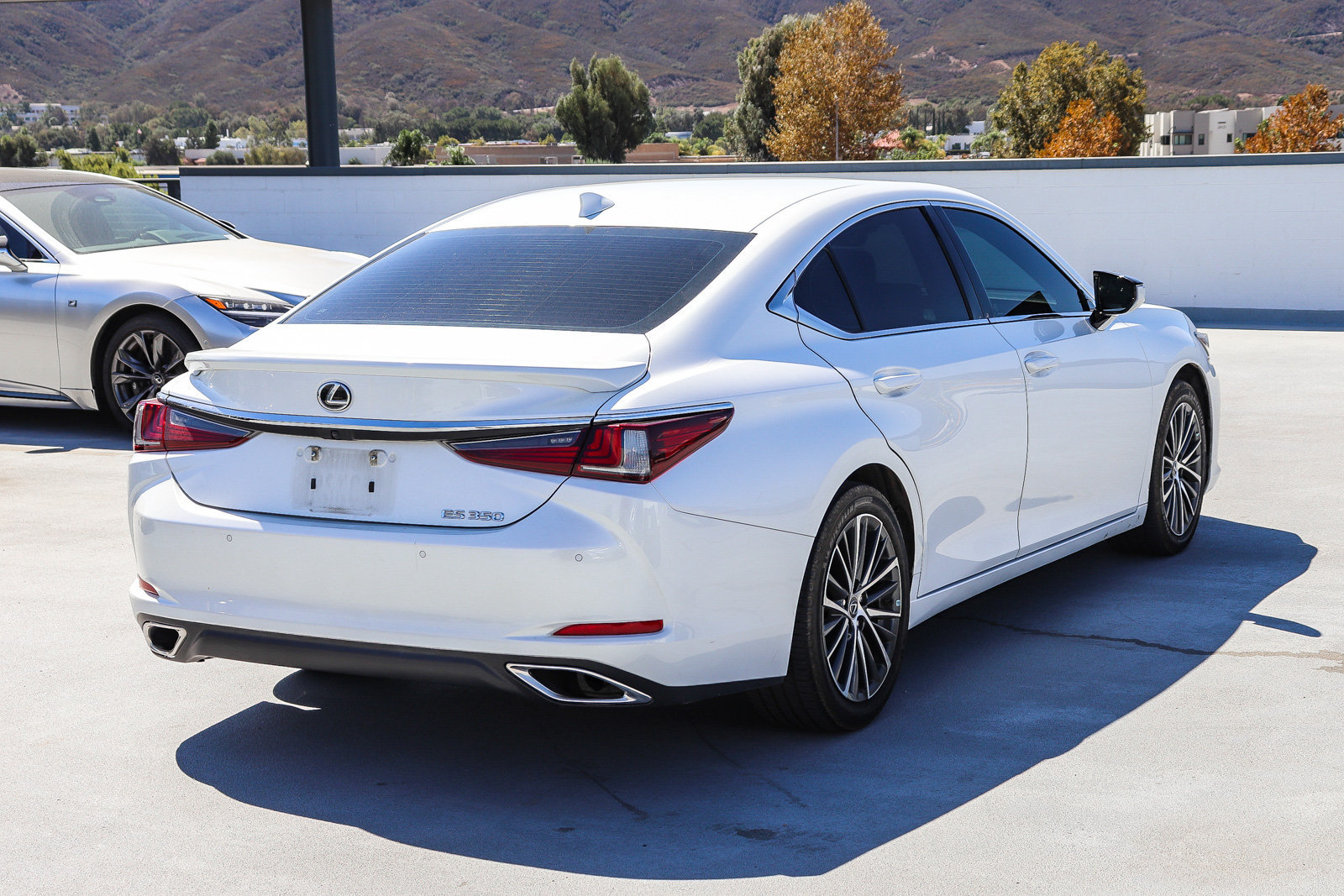 Used 2023 Lexus ES 350 w/ Accessory Package (Z1) FWD image 7