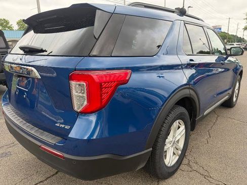 Certified 2023 Ford Explorer XLT AWD/4WD image 2