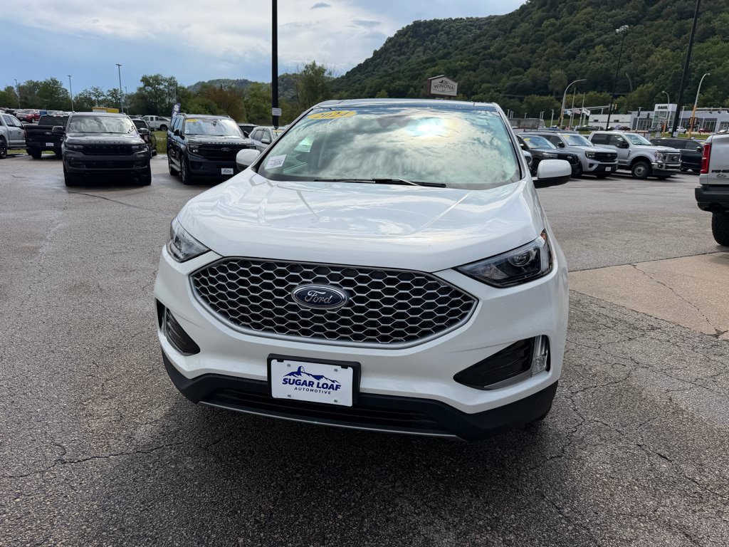 Used 2024 Ford Edge SEL w/ Convenience Package AWD/4WD image 2
