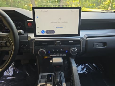 Used 2025 Toyota 4Runner TRD Off-Road Premium w/ Tow Technology Package AWD/4WD image 22