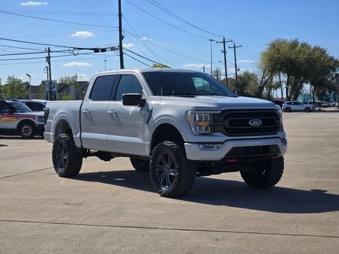 Used 2022 Ford F150 XLT w/ Equipment Group 302A High image 3