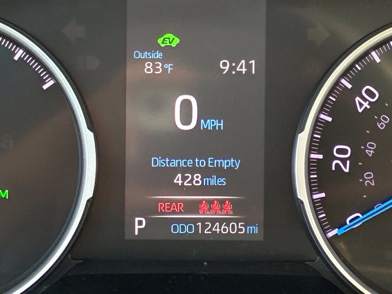 Used 2021 Toyota RAV4 LE AWD/4WD image 27