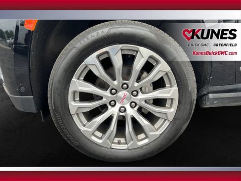 Used 2024 GMC Yukon XL Denali w/ Denali Reserve Package AWD/4WD image 13