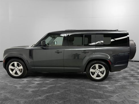 Used 2023 Land Rover Defender 130 First Edition image 2