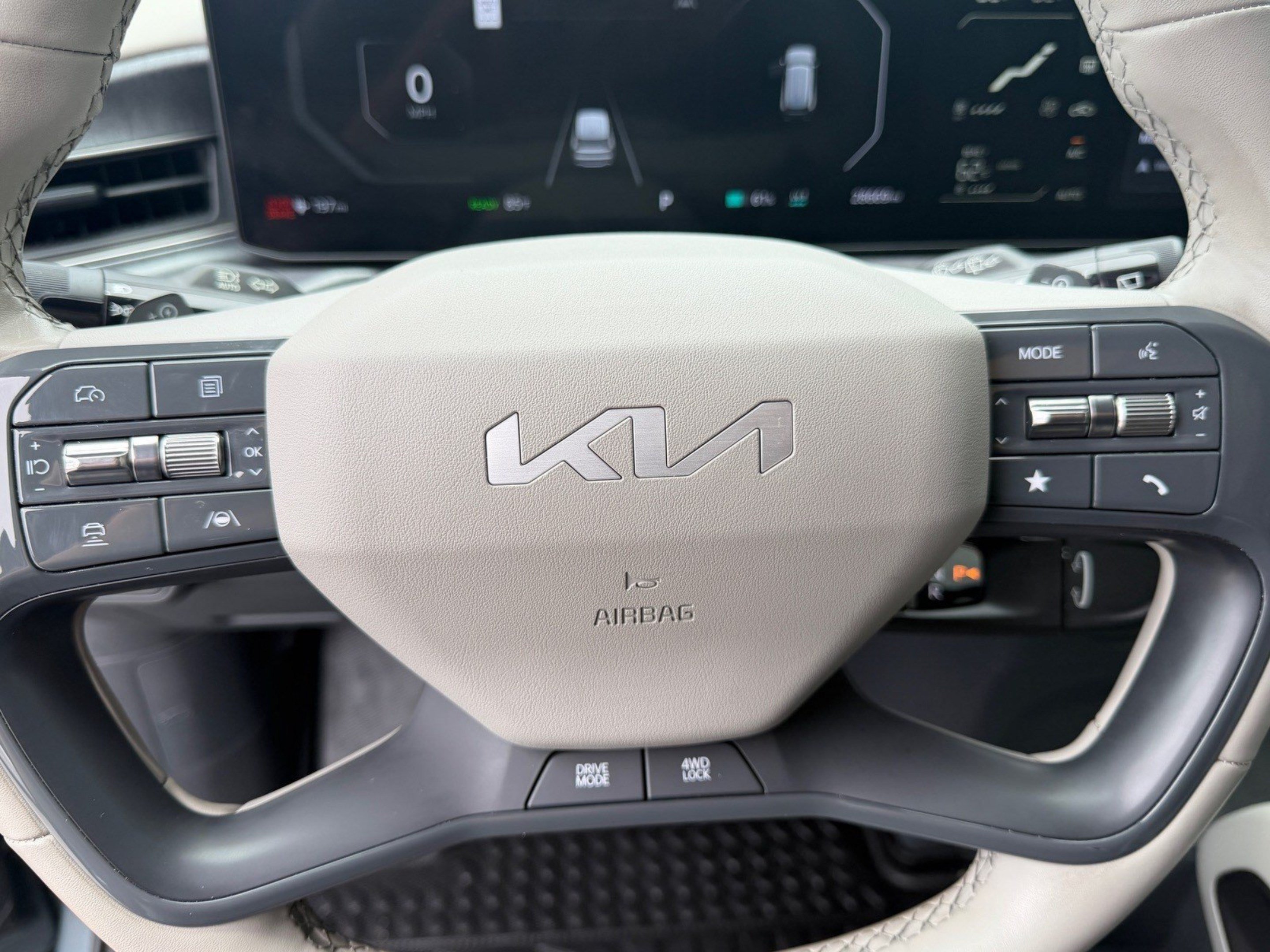 Used 2024 Kia EV9 Wind AWD/4WD image 40