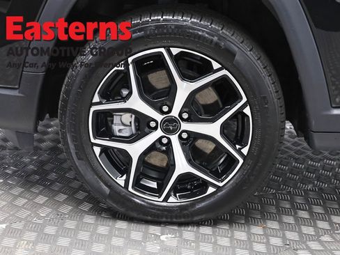 Used 2025 Jeep Compass Limited AWD/4WD image 28