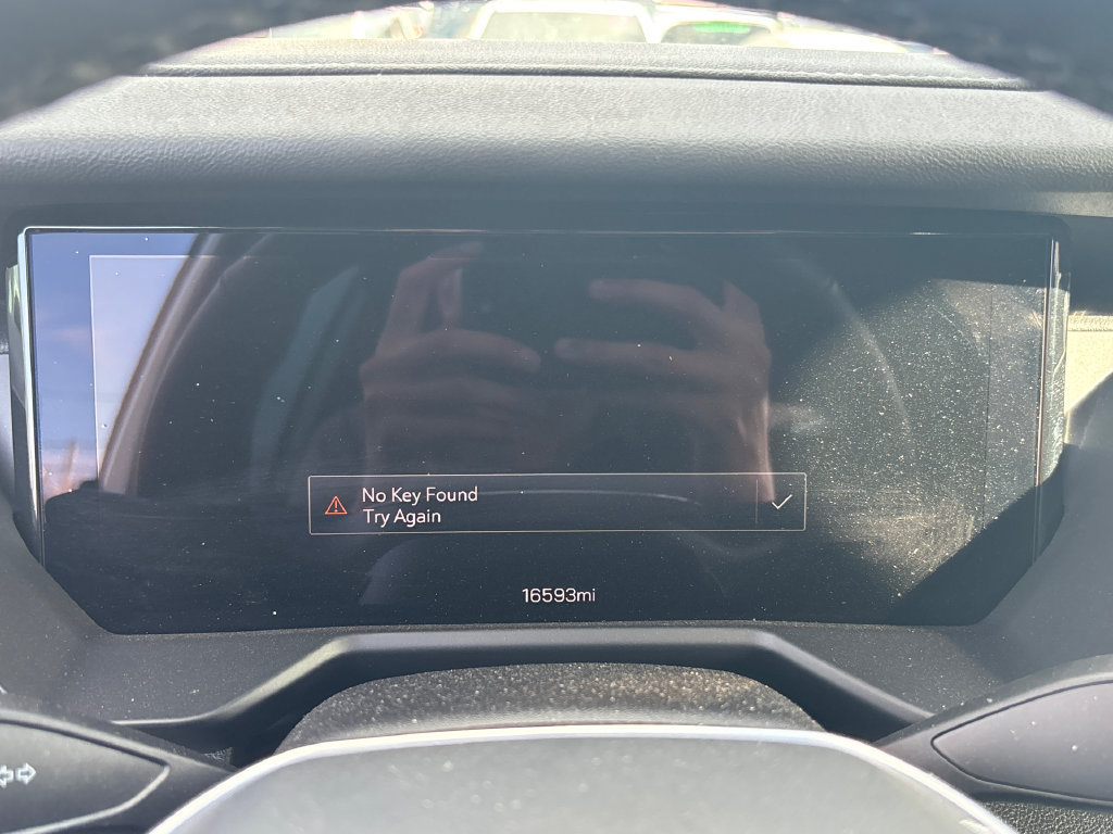 Used 2026 GMC Acadia Elevation FWD image 13