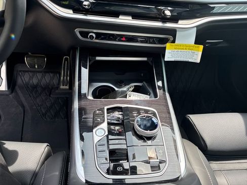 New 2026 BMW X7 M60i AWD/4WD image 17
