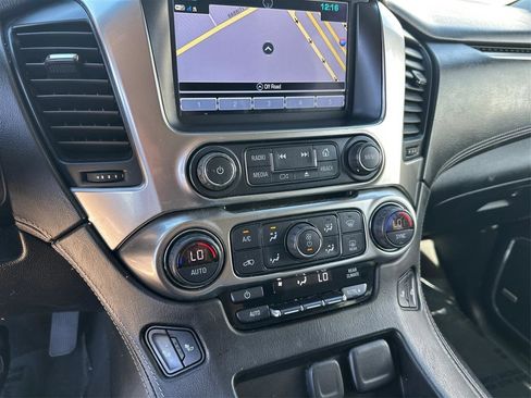 Used 2019 Chevrolet Suburban LT AWD/4WD image 32