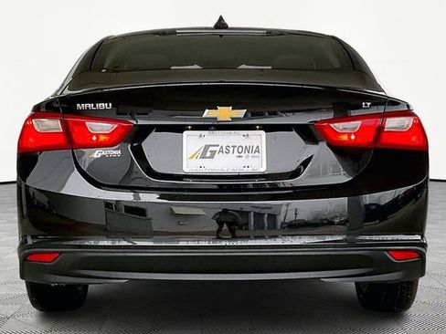 Used 2018 Chevrolet Malibu LT image 6