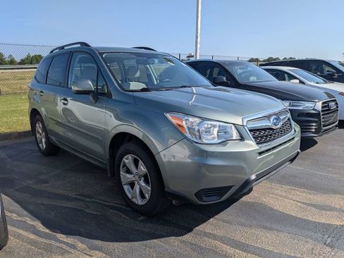 Used 2016 Subaru Forester 2.5i Premium w/ All-Weather Package AWD/4WD image 2