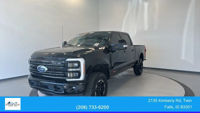 Used 2025 Ford F350 Platinum w/ Tremor Off-Road Package AWD/4WD image 3