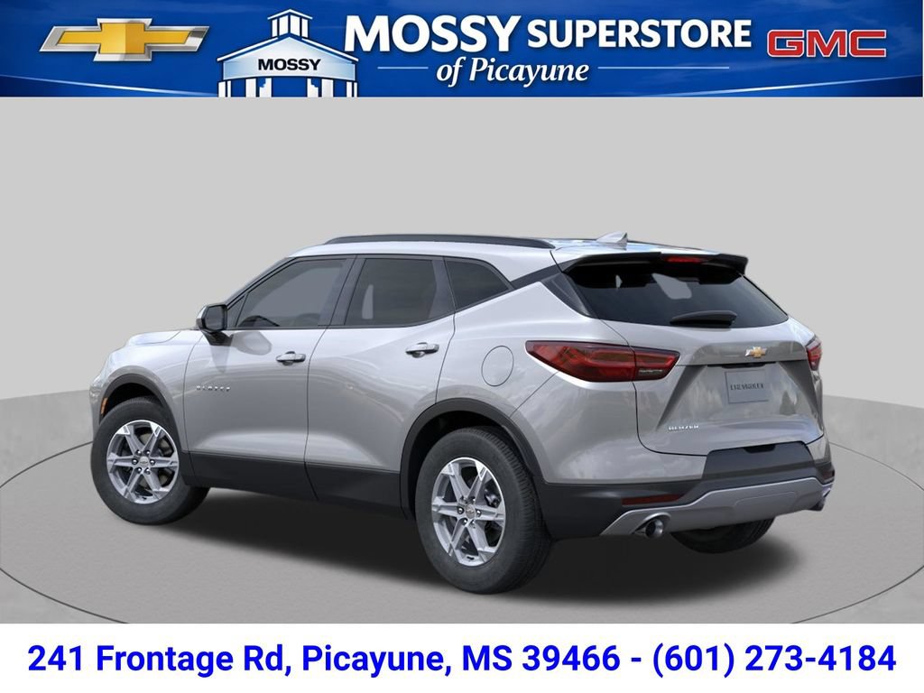 New 2026 Chevrolet Blazer LT w/ Convenience Package FWD image 3