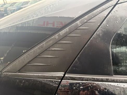 Used 2022 Hyundai Elantra SEL FWD image 15