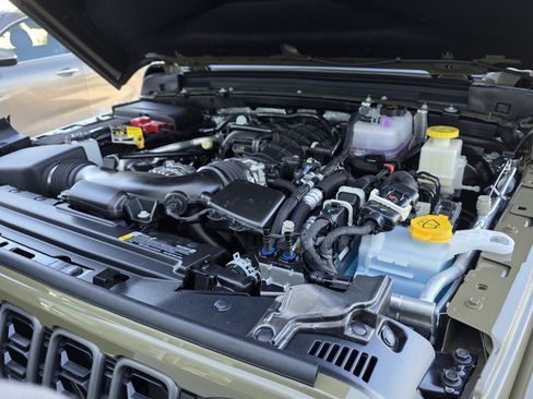 New 2026 Jeep Gladiator Sport image 19