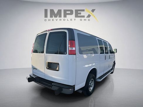 Used 2023 Chevrolet Express 2500 w/ Driver Convenience Package RWD image 5