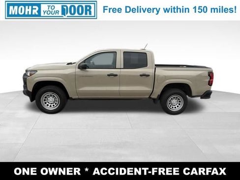 Used 2023 Chevrolet Colorado W/T RWD image 2
