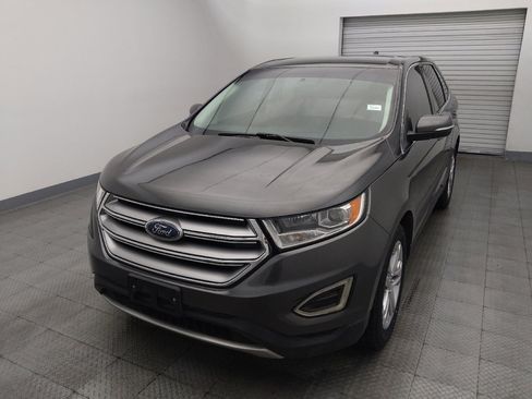 Used 2018 Ford Edge Titanium w/ Technology Package FWD image 15