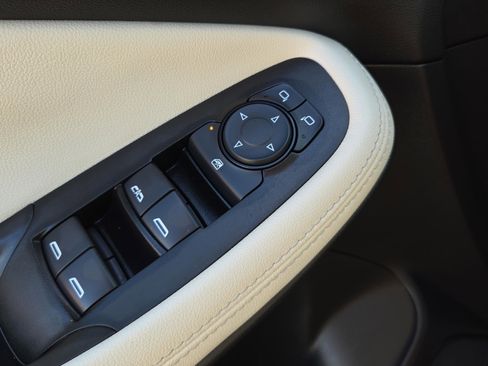 Used 2024 Buick Encore GX Sport Touring image 18