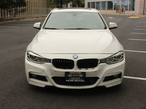 Used 2016 BMW 328i Sedan w/ M Sport Package RWD image 3