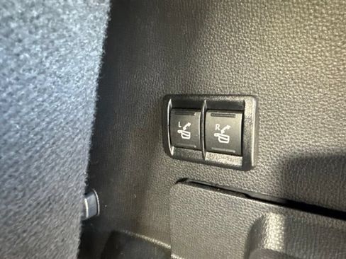 Used 2025 Toyota Sequoia SR5 w/ SR5 Premium Package AWD/4WD image 24