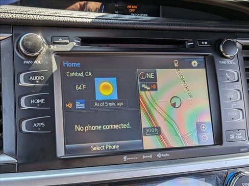 Used 2017 Toyota Highlander XLE w/ Carpet Mat Package AWD/4WD image 13