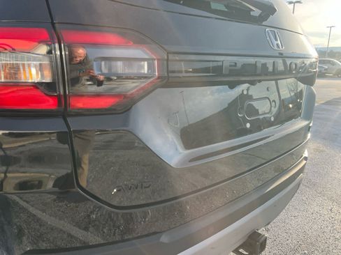 New 2025 Honda Pilot TrailSport image 64
