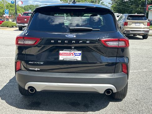 Used 2024 Ford Escape Active w/ Cold Weather Package image 8