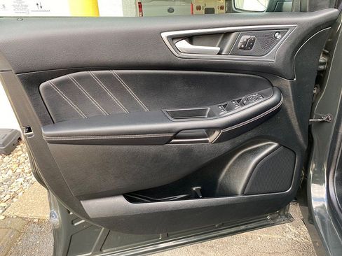 Certified 2022 Ford Edge ST w/ Equipment Group 401A AWD/4WD image 26
