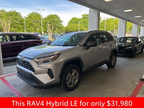 Used 2024 Toyota RAV4 LE image 13
