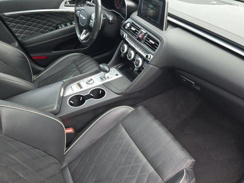 Used 2020 Genesis G70 2.0T w/ Prestige Package AWD/4WD image 15