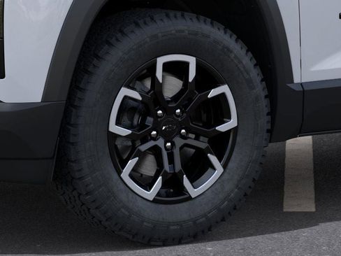 New 2026 Chevrolet Equinox ACTIV w/ Convenience Package III image 33