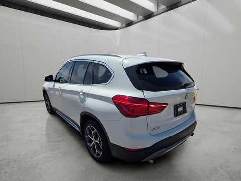 Used 2019 BMW X1 xDrive28i w/ Convenience Package AWD/4WD image 3