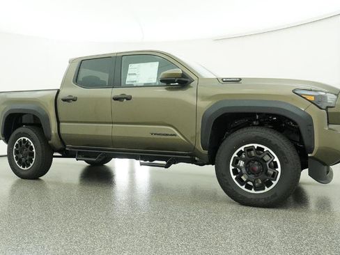 New 2026 Toyota Tacoma TRD Off-Road AWD/4WD image 31