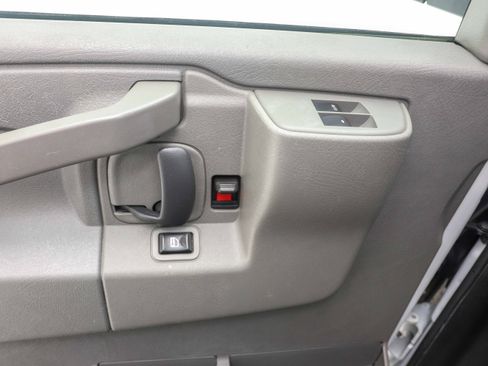 Used 2020 Chevrolet Express 3500 LT w/ LT Preferred Equipment Group image 22