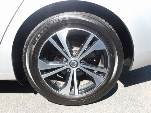 Used 2021 Nissan Sentra SV image 10