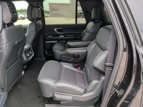 New 2027 Ford Expedition Max Platinum w/ Stealth Appearance Package RWD image 38