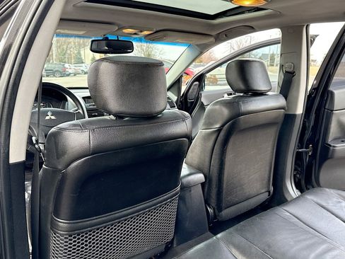 Used 2007 Mitsubishi Galant ES image 6