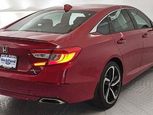 Used 2019 Honda Accord Sport image 3
