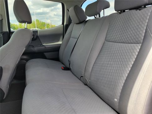 Used 2023 Toyota Tacoma SR AWD/4WD image 12