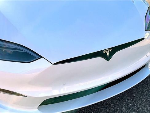 Used 2022 Tesla Model S image 28